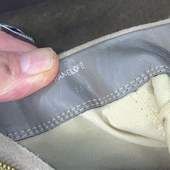 Penelope women’s heeled shoes sized 7.5 - Picture 7 of 9